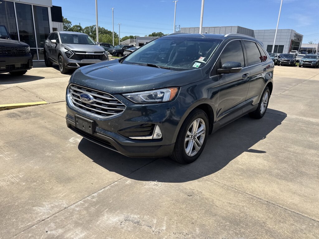 Used 2019 Ford Edge SEL w/ Equipment Group 201A image 3