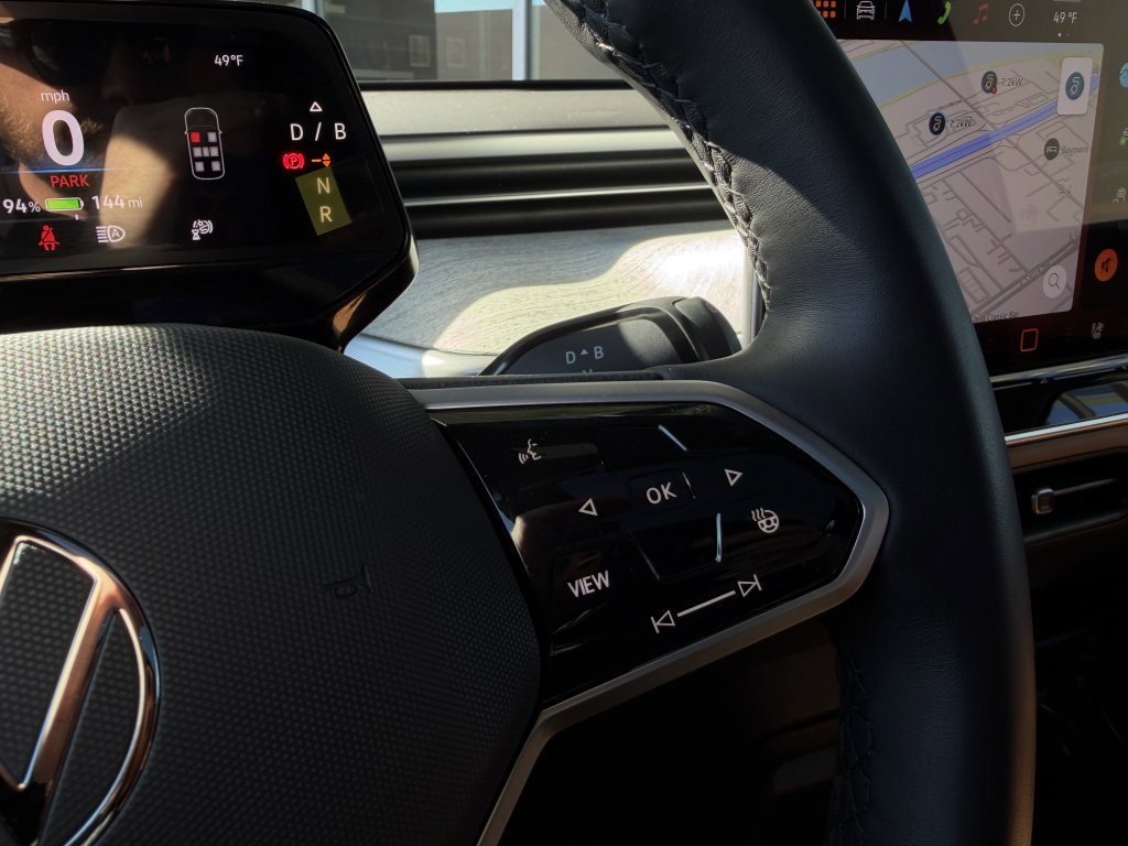 Used 2025 Volkswagen ID. Buzz Pro S Plus image 31