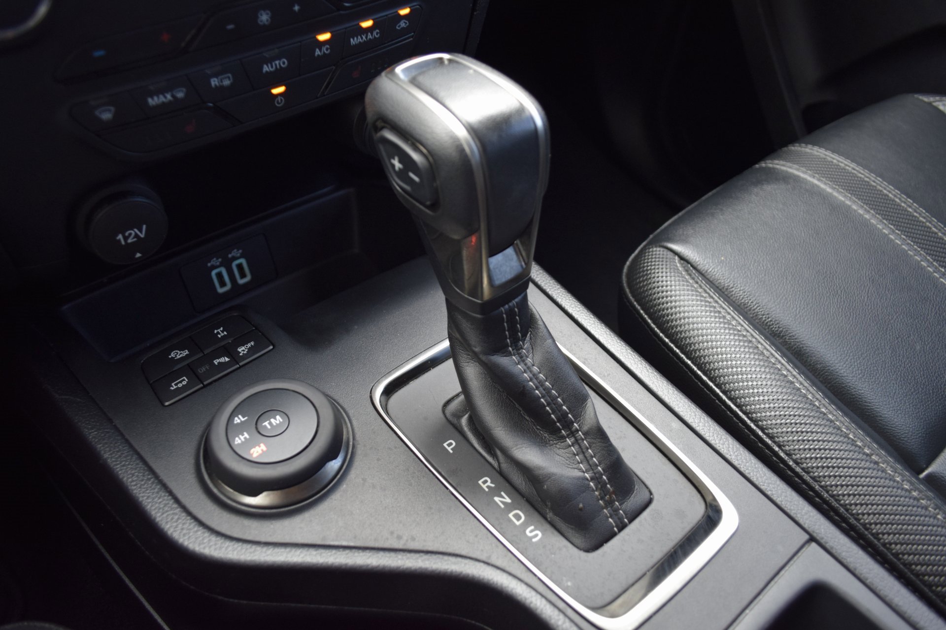 Used 2023 Ford Ranger Lariat w/ Equipment Group 501A High image 15