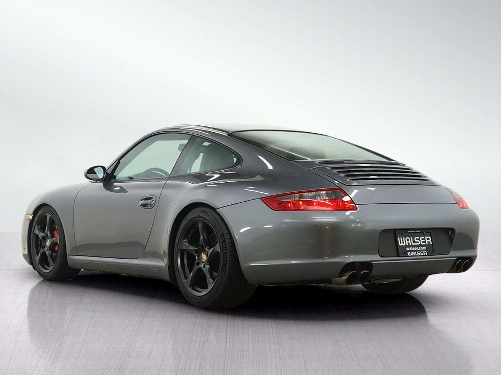 Used 2005 Porsche 911 Carrera S RWD image 4