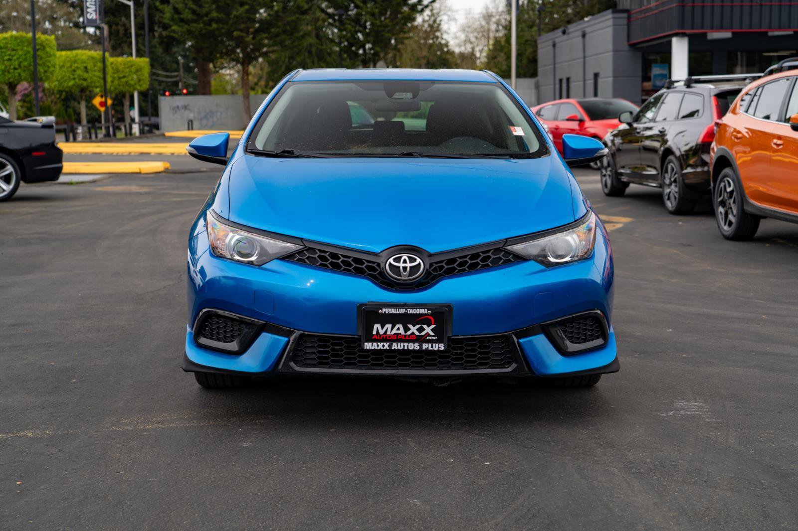 Used 2018 Toyota Corolla iM w/ All-Weather Mat Package FWD image 3