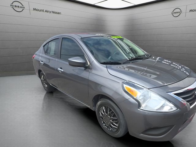 Used 2019 Nissan Versa SV FWD image 2