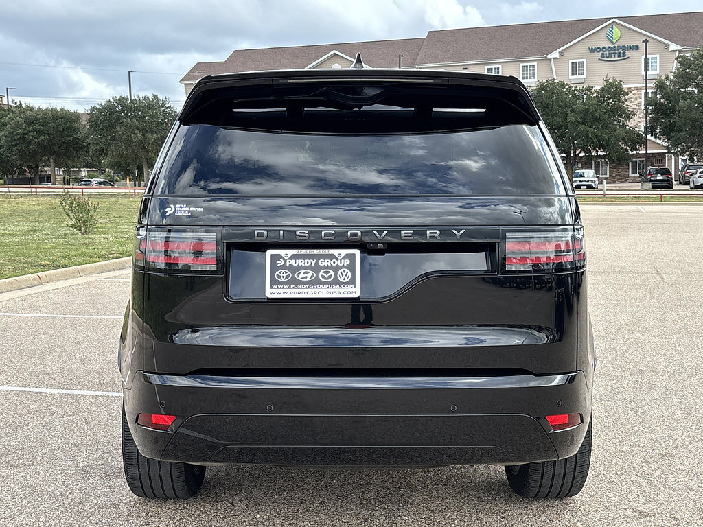 Used 2024 Land Rover Discovery Dynamic SE AWD/4WD image 7