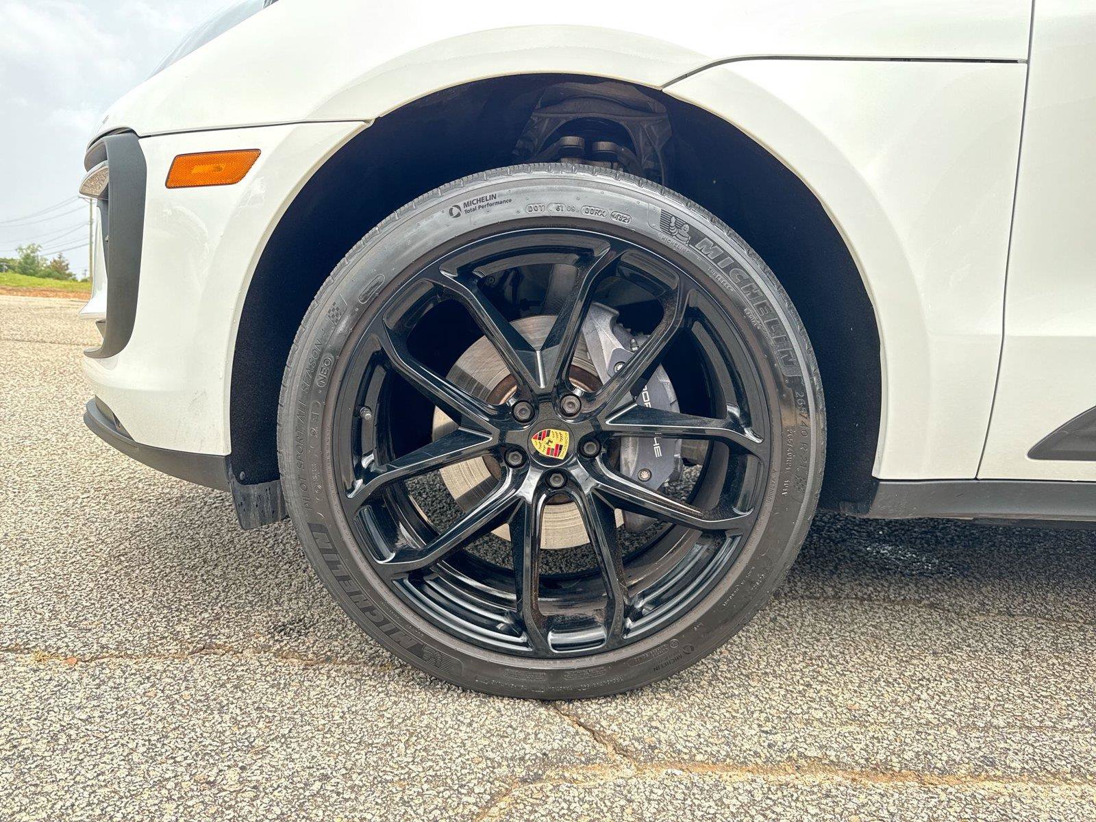 Used 2022 Porsche Macan AWD/4WD image 9