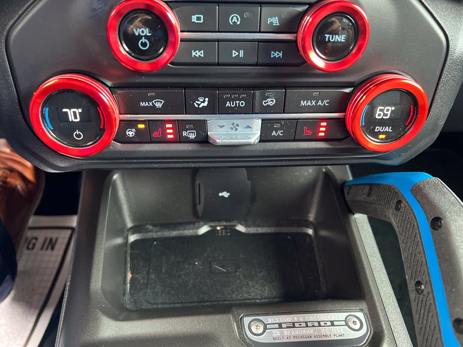 Certified 2023 Ford Bronco Outer Banks w/ Sasquatch Package AWD/4WD image 25