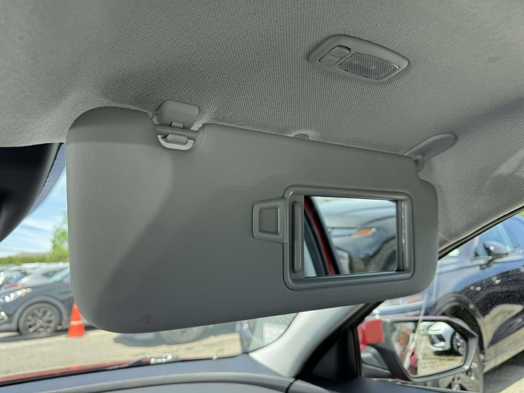 Certified 2025 Hyundai Elantra Limited FWD image 26