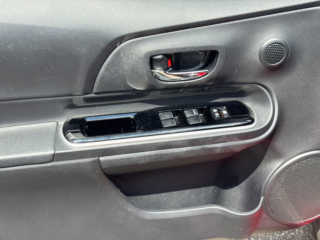 Used 2019 Toyota Prius C FWD image 10