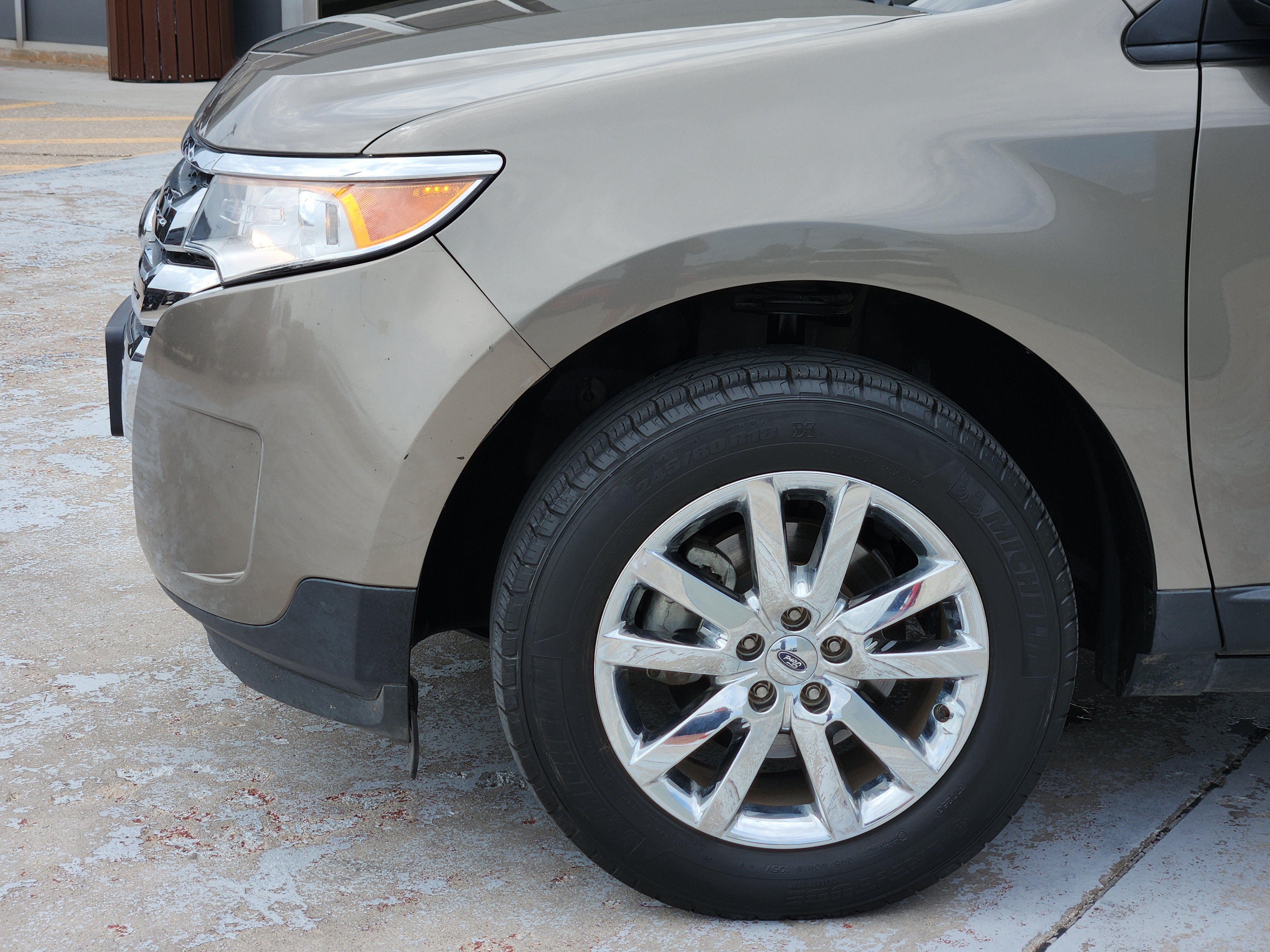 Used 2014 Ford Edge SEL w/ Equipment Group 205A FWD image 8