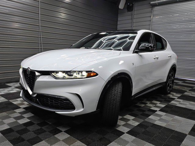 Used 2024 Alfa Romeo Tonale Ti AWD/4WD image 44