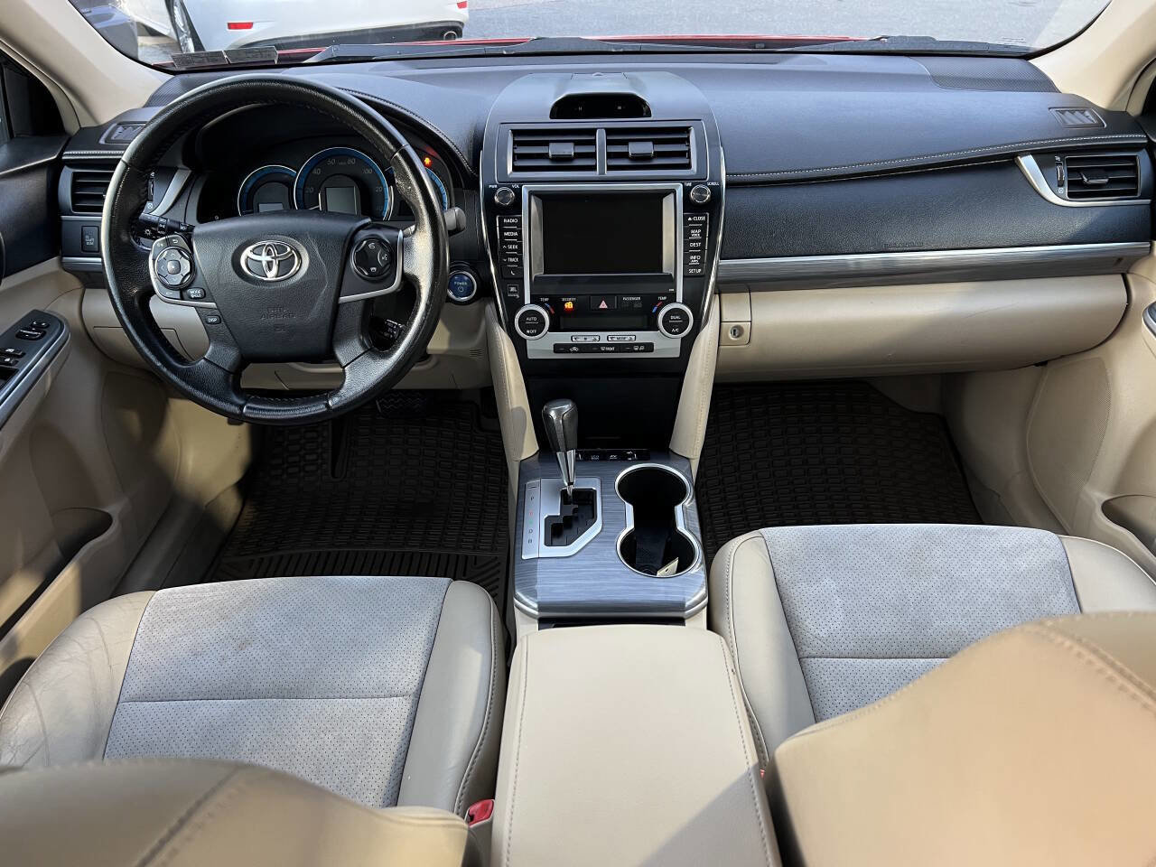 Used 2012 Toyota Camry XLE w/ Leather Pkg FWD image 23