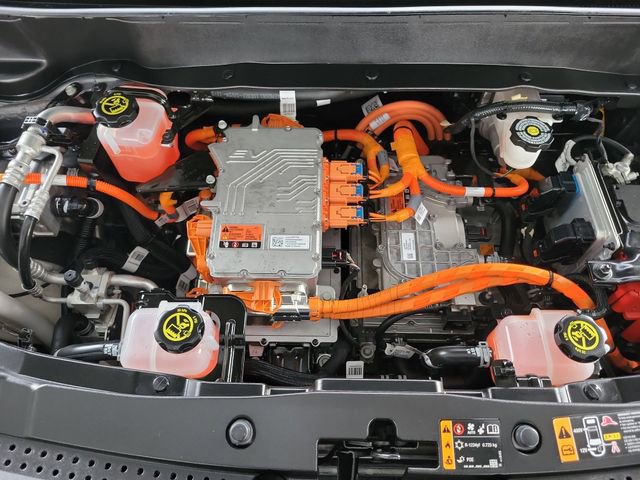 Certified 2023 Chevrolet Bolt EUV LT w/ Driver Confidence Package image 31