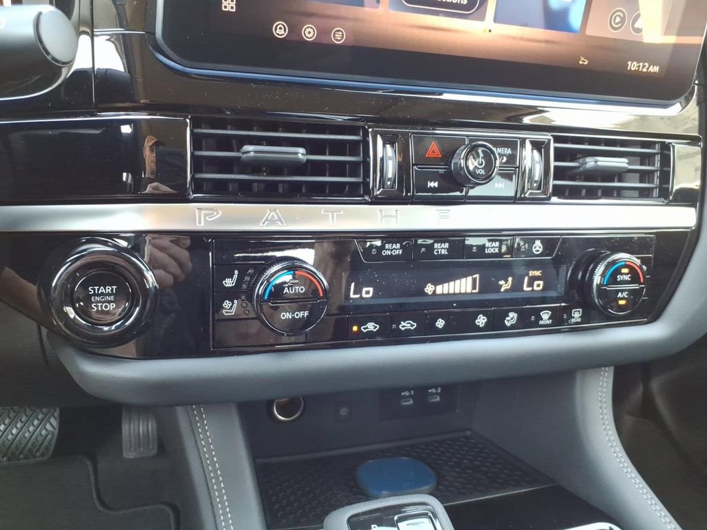 New 2026 Nissan Pathfinder Platinum FWD image 13