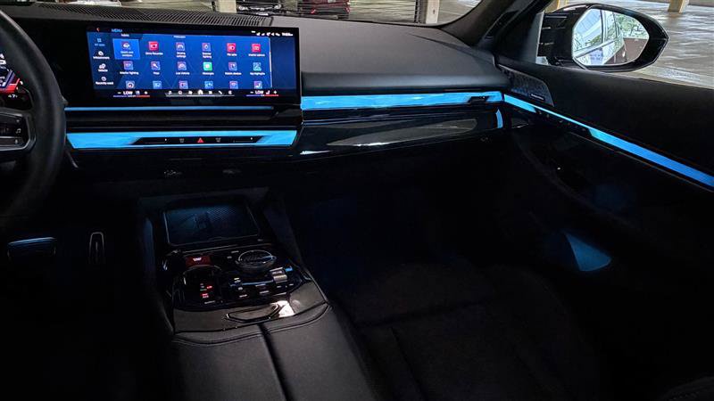 Used 2026 BMW M5 w/ Executive Package AWD/4WD image 28