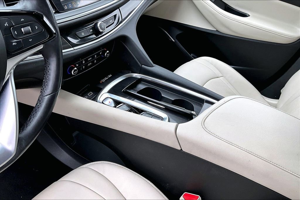 Used 2023 Buick Enclave Essence FWD image 12