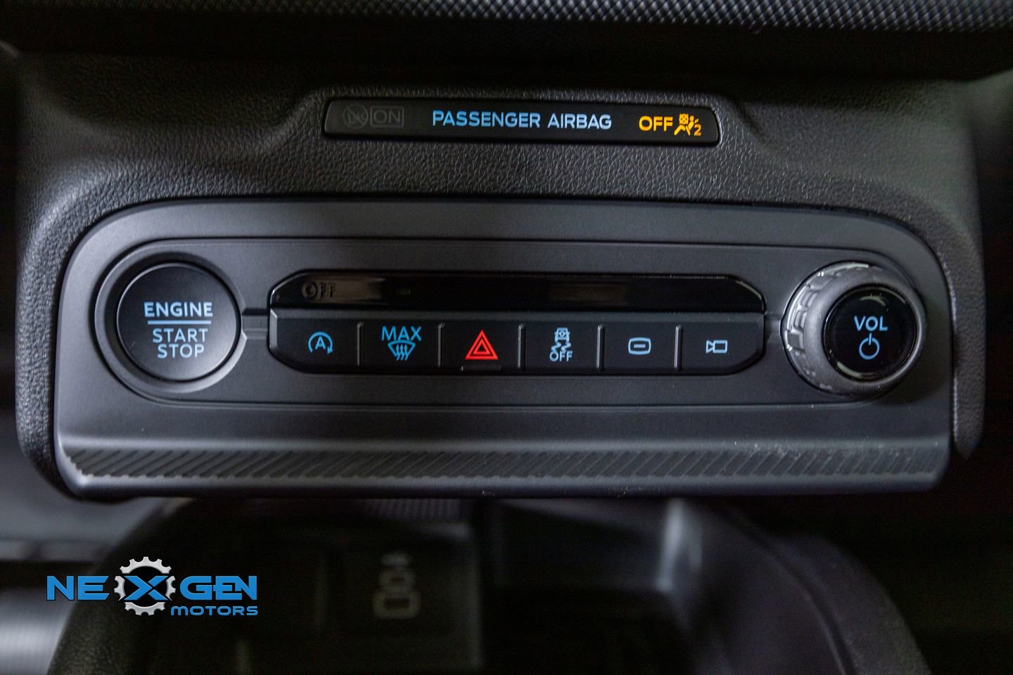 Used 2025 Ford Bronco Sport Big Bend w/ Convenience Package image 17