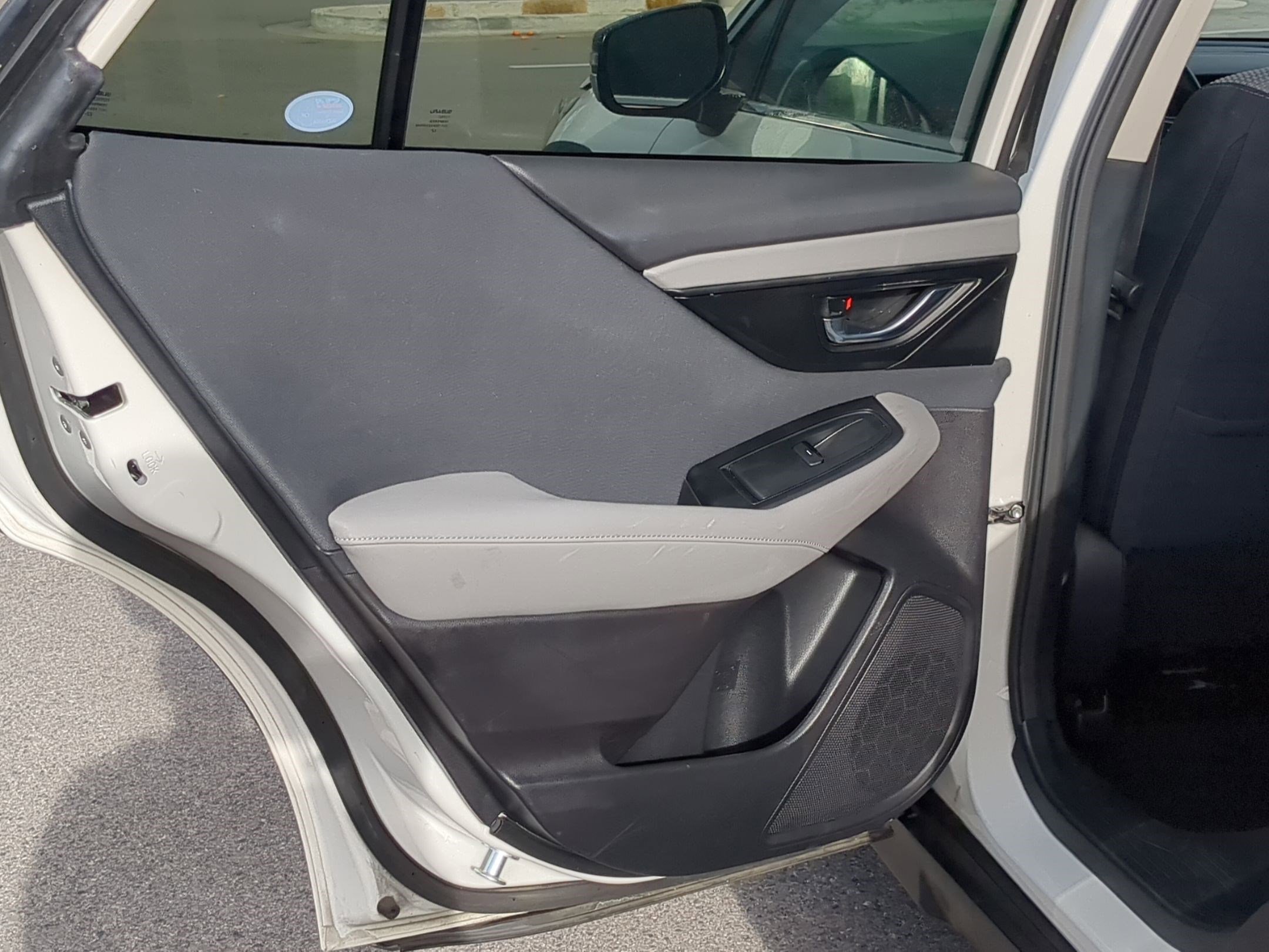 Used 2023 Subaru Outback Premium image 30