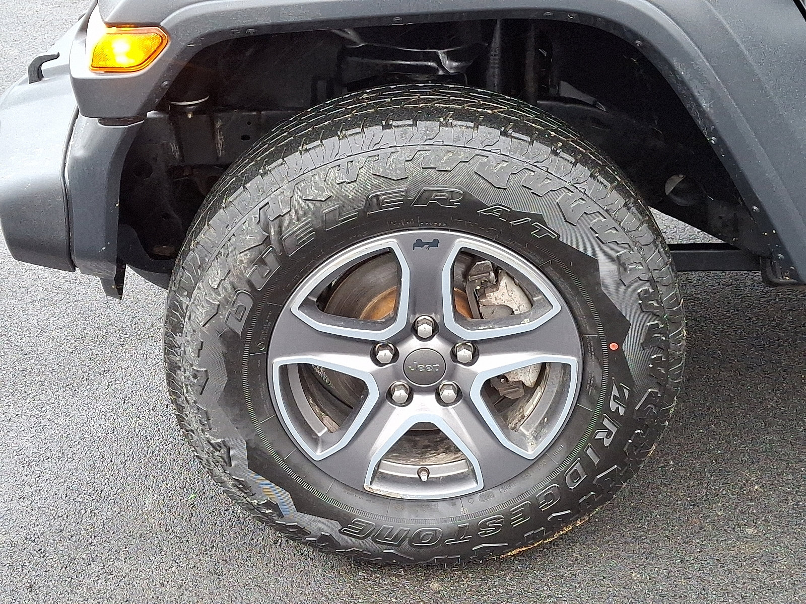 Used 2019 Jeep Wrangler Sport image 9