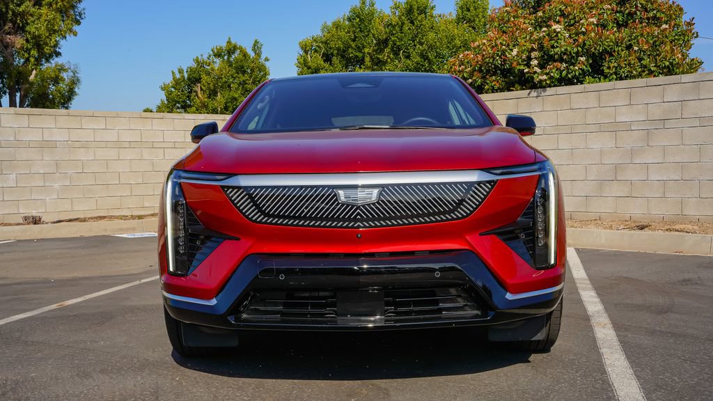 Used 2025 Cadillac Optiq Luxury 1 AWD/4WD image 4