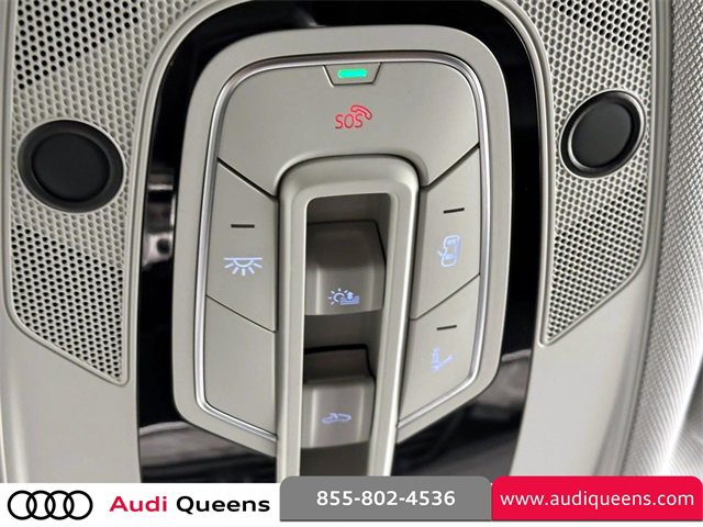 Certified 2022 Audi e-tron Premium image 34