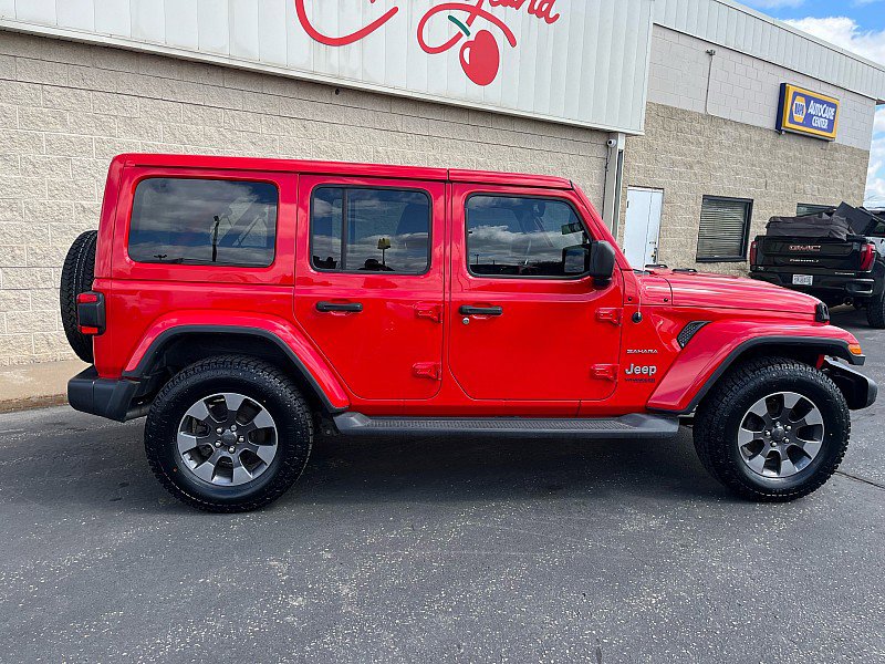 Used 2018 Jeep Wrangler Unlimited Sahara w/ Dual Top Group image 9