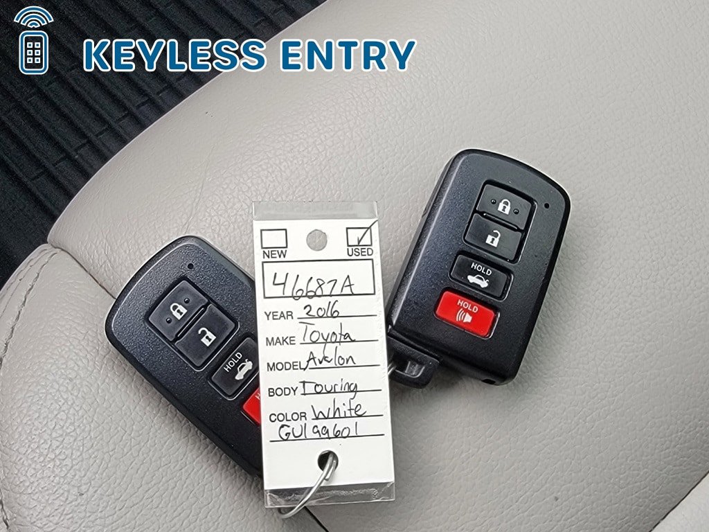 Used 2016 Toyota Avalon Touring FWD image 36