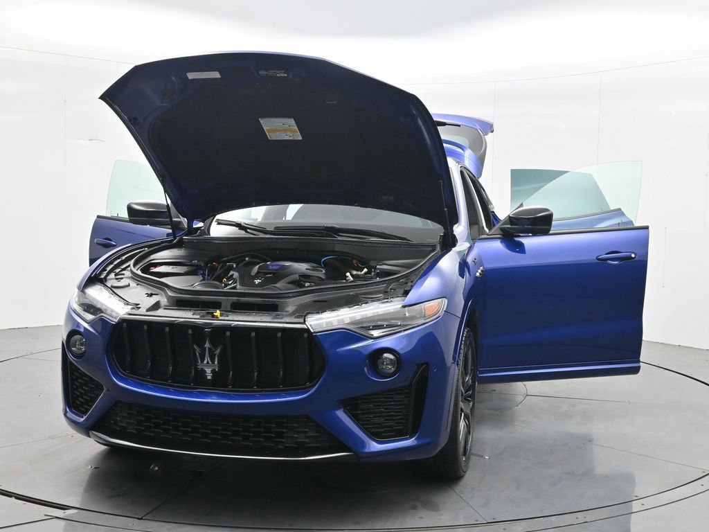 Used 2023 Maserati Levante Modena image 32