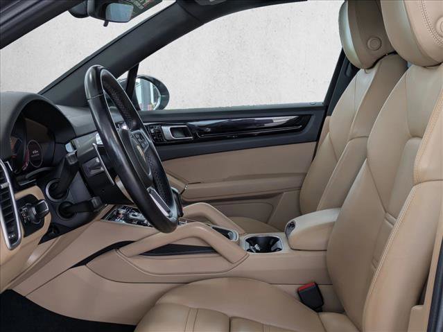 Used 2021 Porsche Cayenne image 18