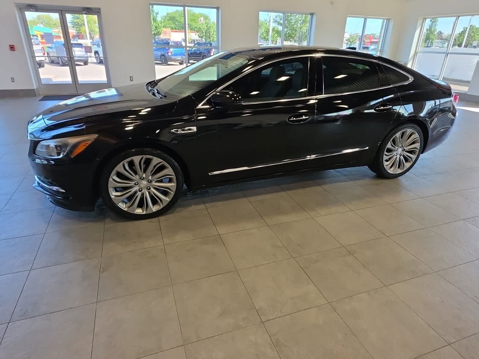 Used 2018 Buick LaCrosse Premium w/ Driver Confidence Package #2 FWD image 13