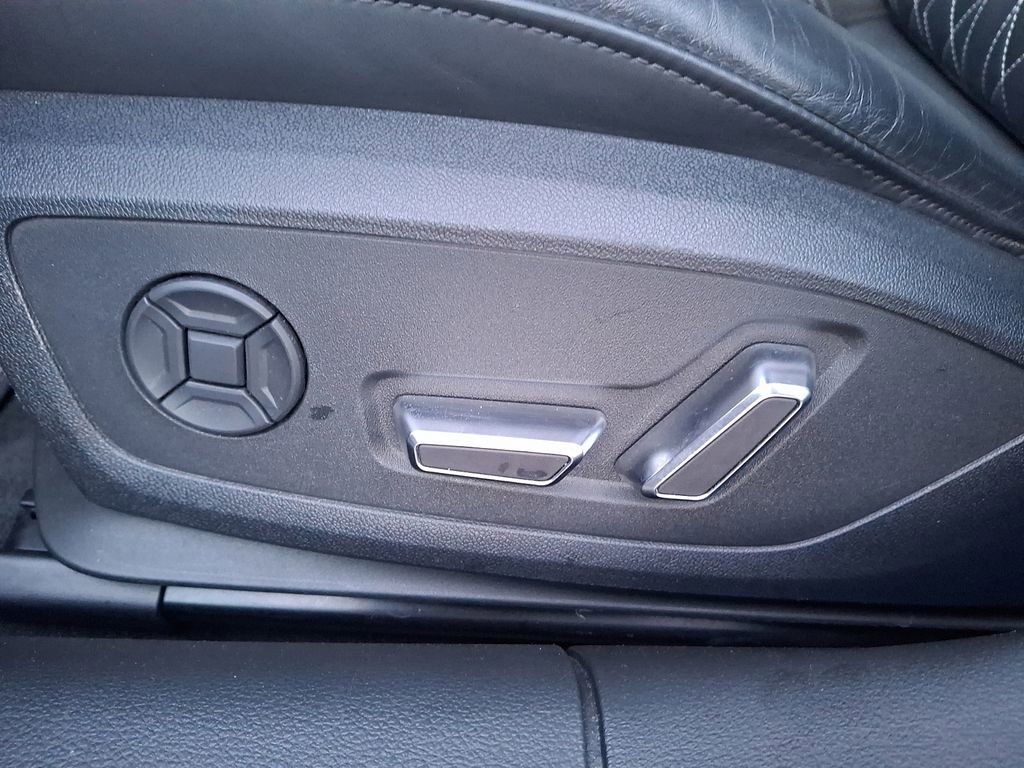 Used 2020 Audi S6 Premium Plus image 8