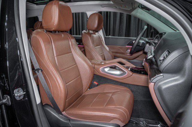 New 2026 Mercedes-Benz GLS 450 4MATIC image 14