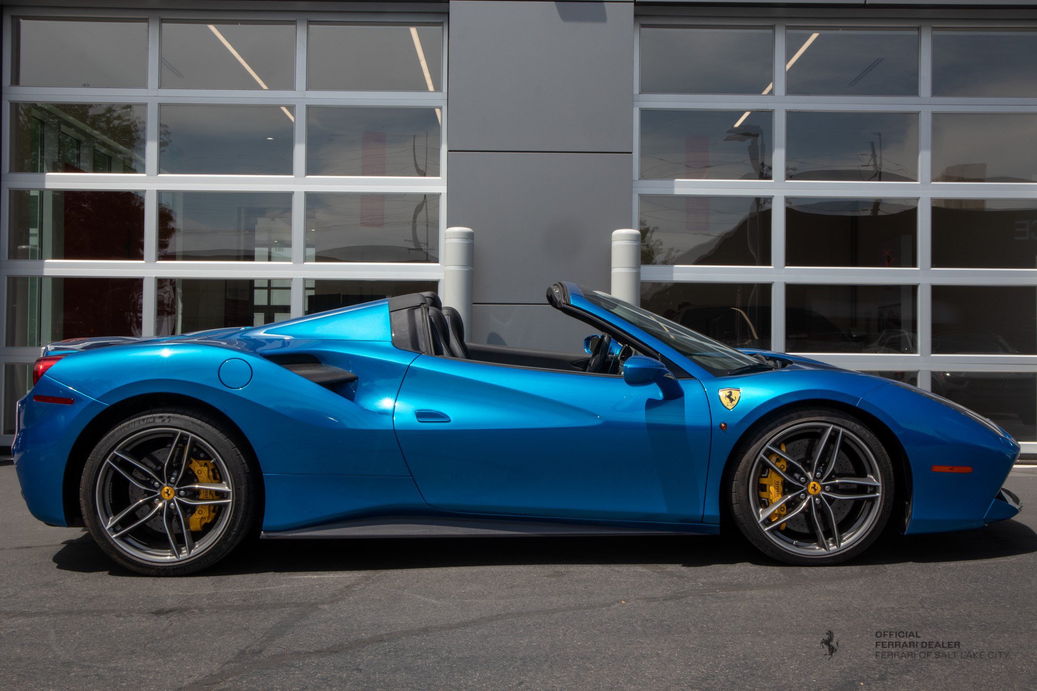 Certified 2018 Ferrari 488 Spider RWD image 7