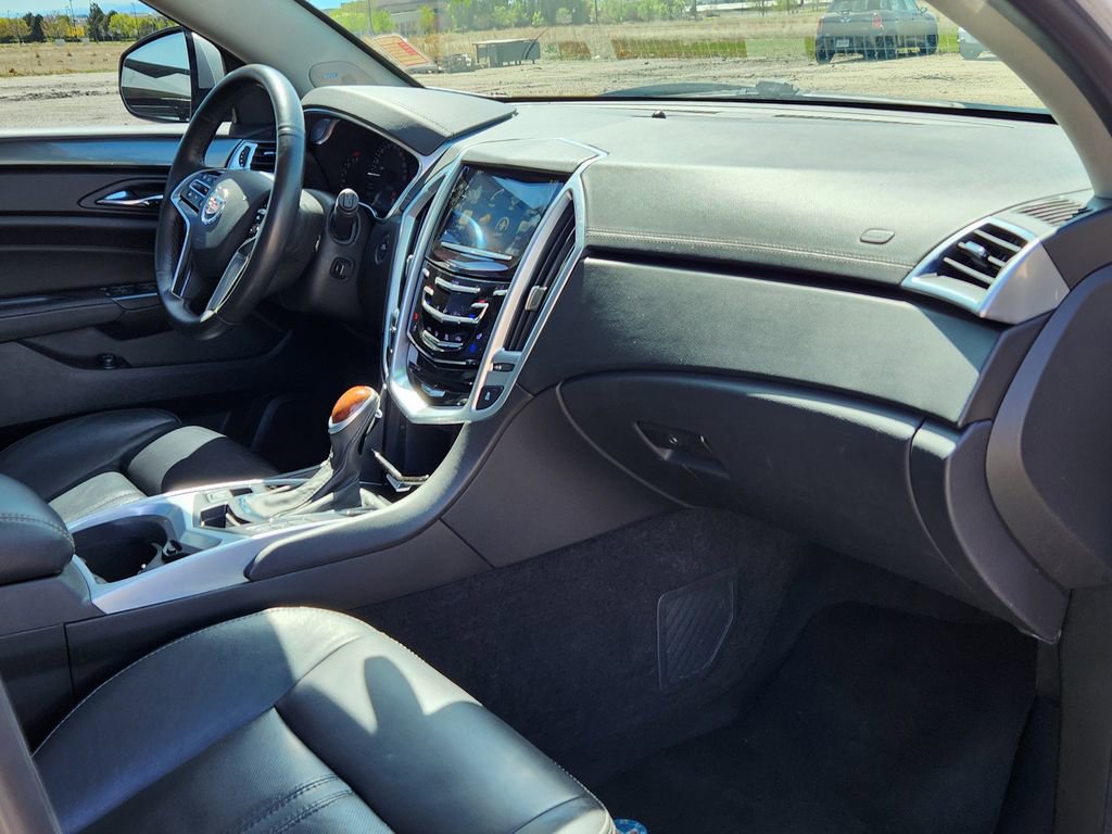 Used 2016 Cadillac SRX Premium w/ Driver Assist Package AWD/4WD image 16