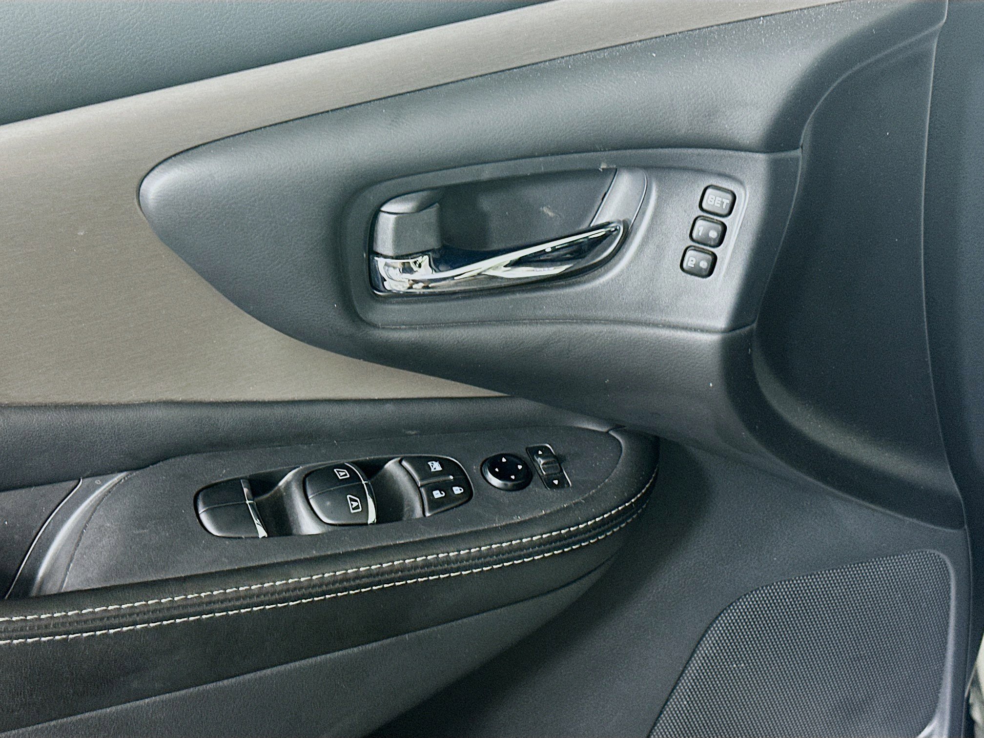 Used 2023 Nissan Murano SL w/ SL Moonroof Package image 15