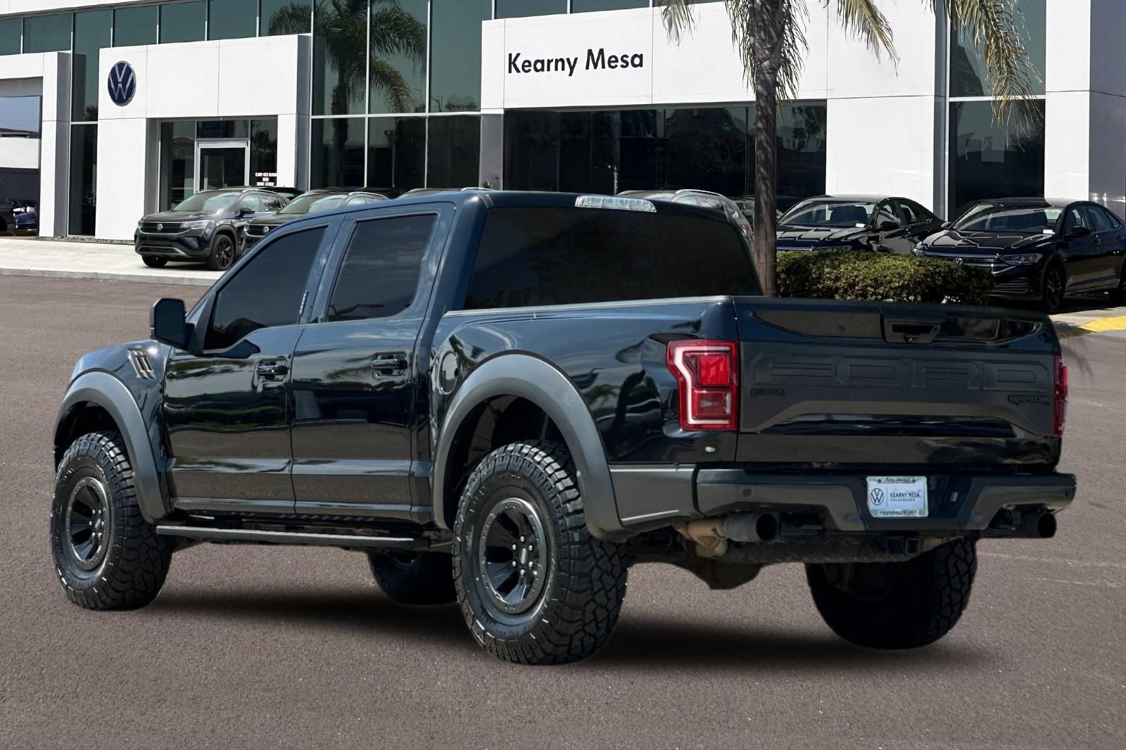 Used 2018 Ford F150 Raptor w/ Equipment Group 802A Luxury AWD/4WD image 6