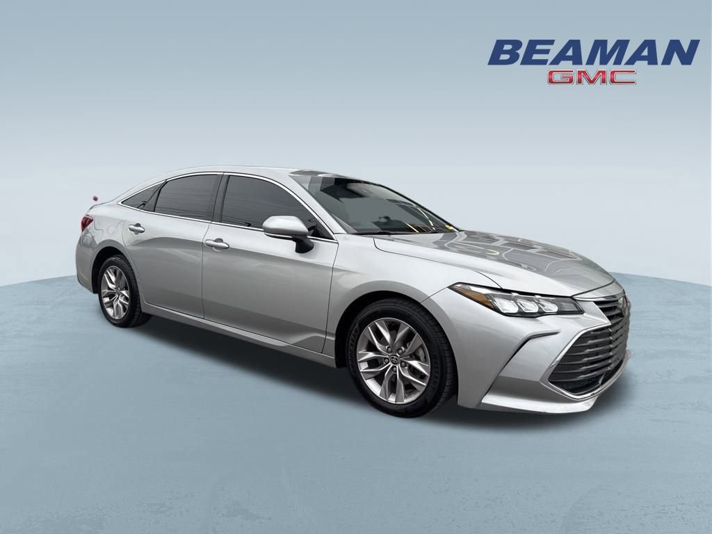 Used 2020 Toyota Avalon XLE image 1