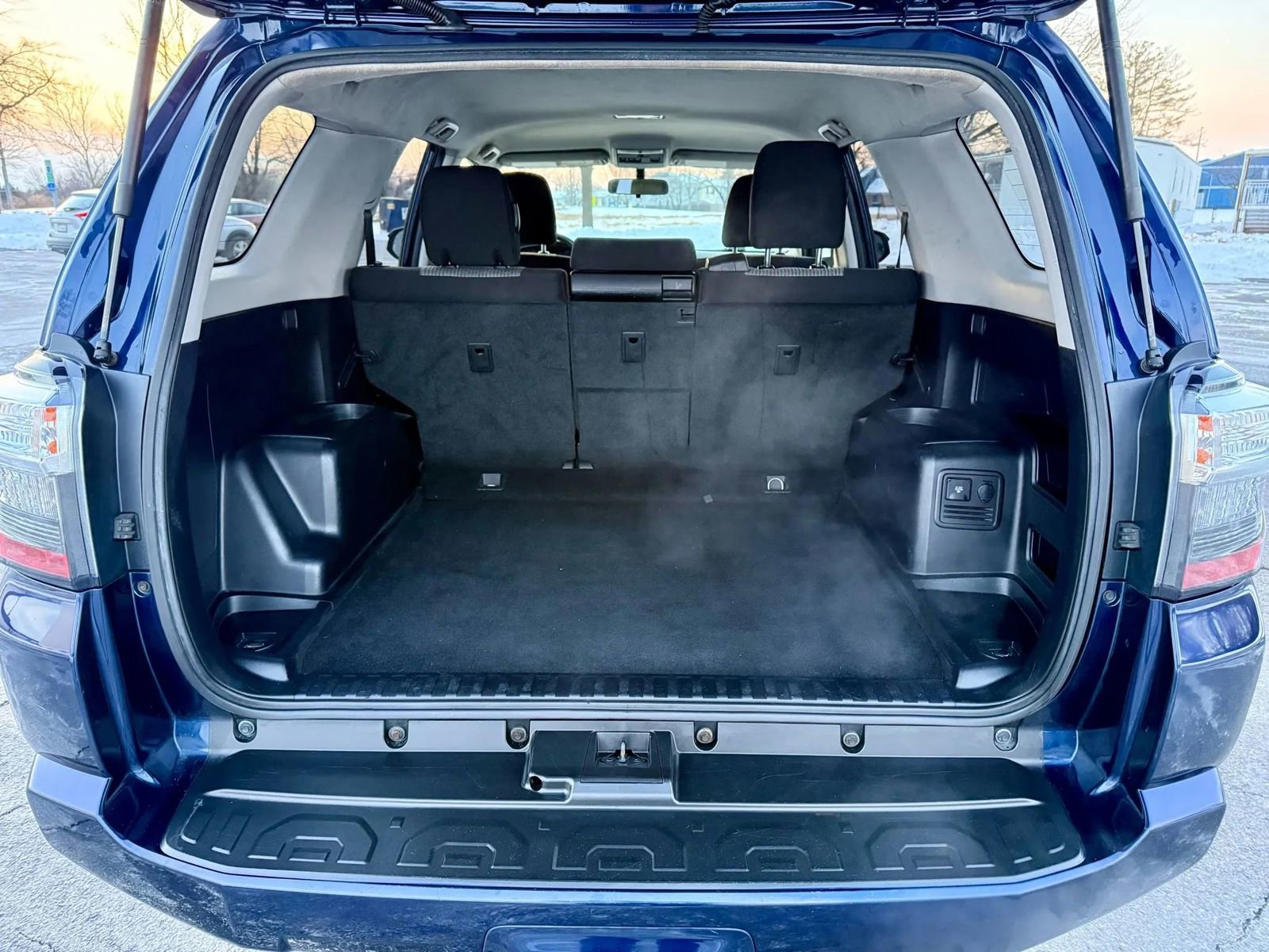 Used 2016 Toyota 4Runner SR5 image 17