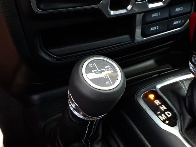 Used 2023 Jeep Wrangler Unlimited Sahara w/ Cold Weather Group AWD/4WD image 19