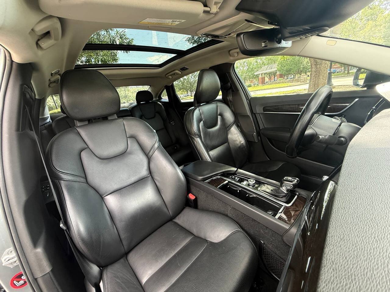 Used 2018 Volvo S90 T5 Momentum FWD image 26