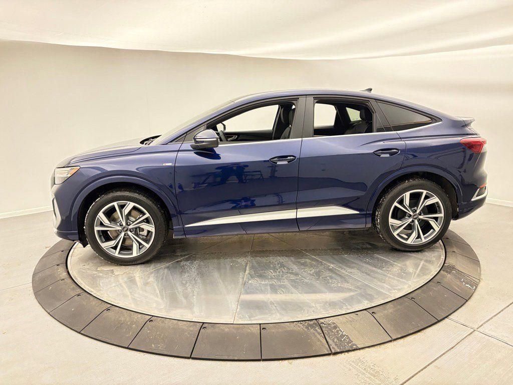 New 2025 Audi Q4 e-tron Prestige image 2