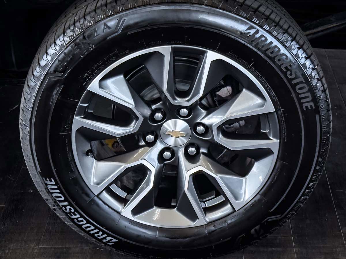 Used 2024 Chevrolet Silverado 1500 LT image 25