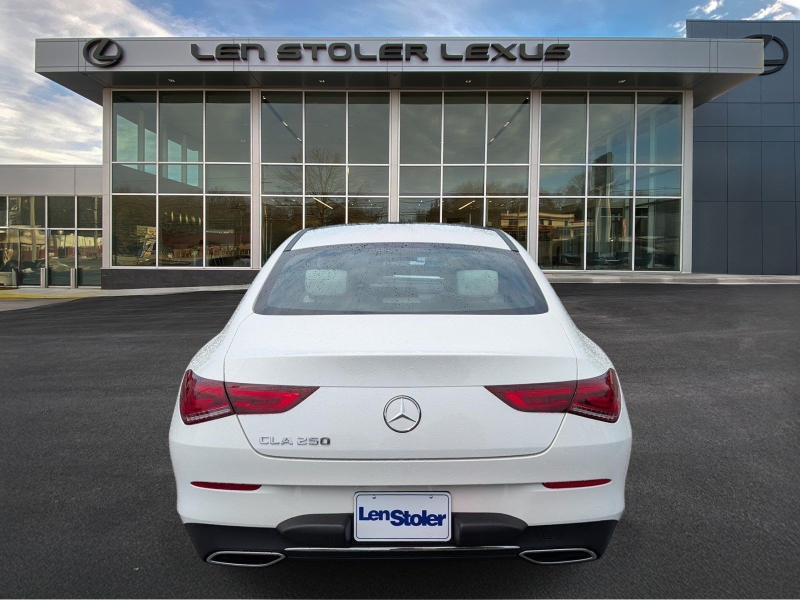 Used 2022 Mercedes-Benz CLA 250 image 4