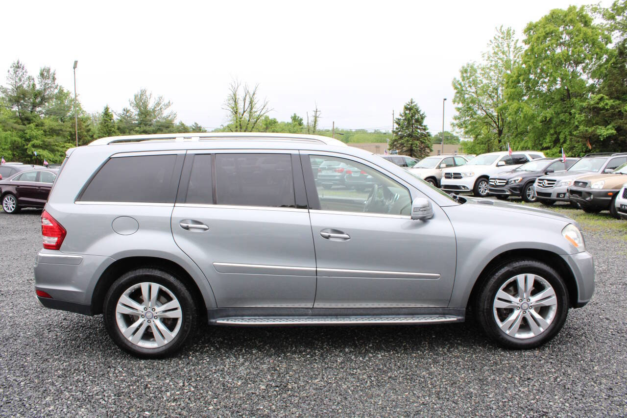 Used 2011 Mercedes-Benz GL 450 GL 450 4MATIC AWD 4dr SUV image 6