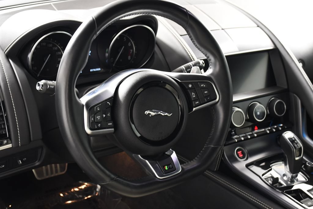 Used 2020 Jaguar F-TYPE R AWD/4WD image 13