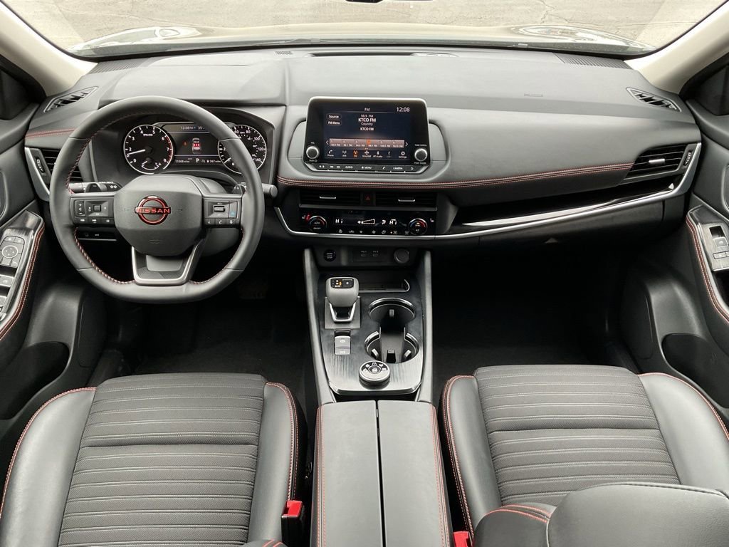 Used 2025 Nissan Rogue SV w/ Rock Creek Premium Package image 16