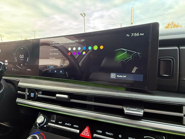 Used 2024 Hyundai Santa Fe Limited image 24