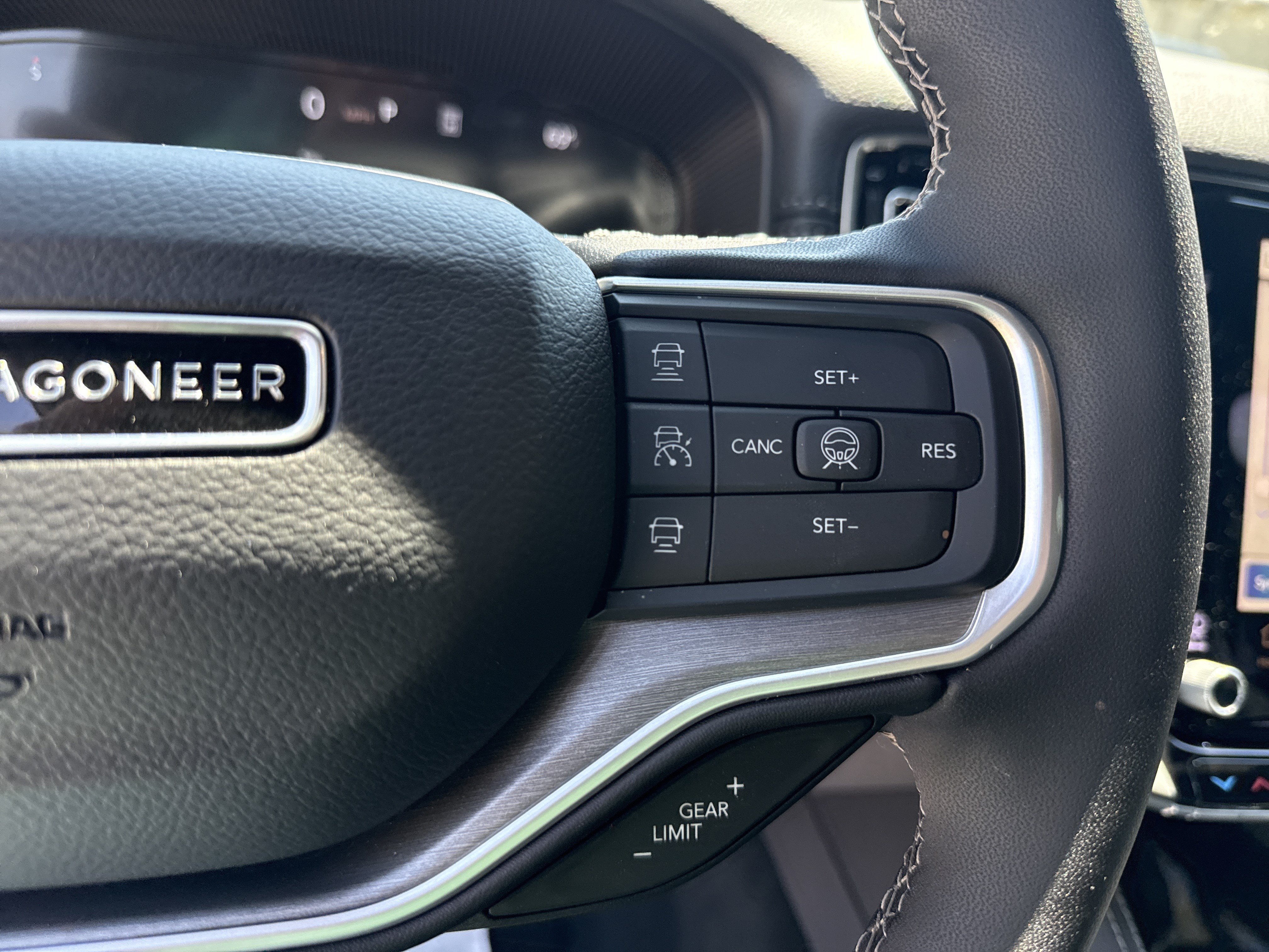 New 2026 Jeep Grand Wagoneer 4WD w/ Premium Group I image 29