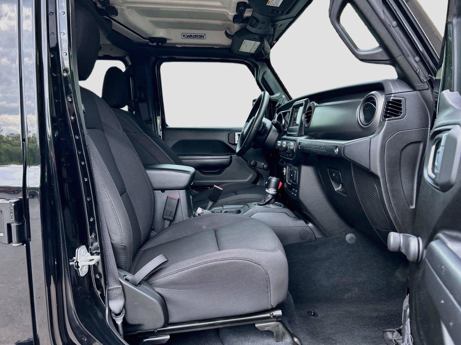 Used 2023 Jeep Wrangler Unlimited Sport AWD/4WD image 15