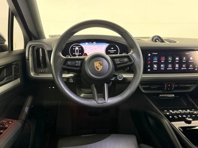 Used 2025 Porsche Cayenne Coupe AWD/4WD image 25