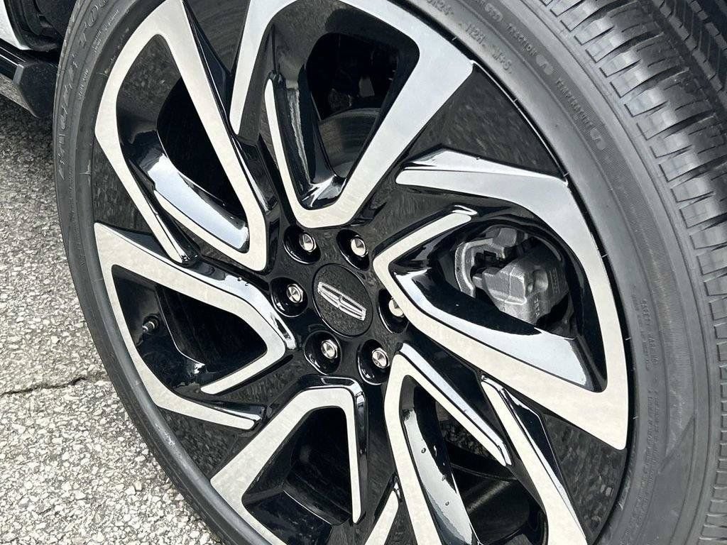 New 2026 Lincoln Navigator L Reserve AWD/4WD image 10