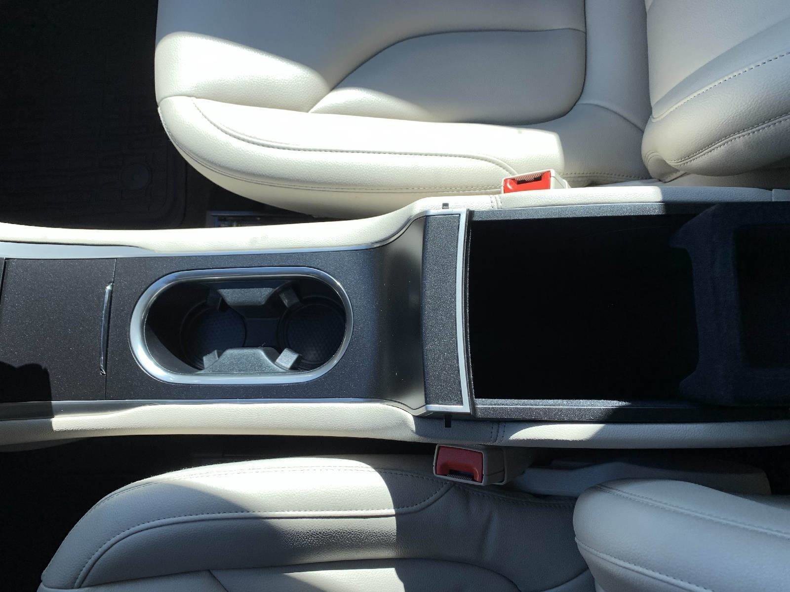 Used 2019 Lincoln MKC Premiere image 30